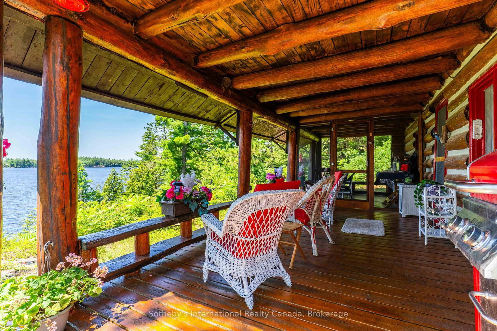 1 Island 29kl Kahshe Lake - Cooee Island • Gravenhurst, ON photo 33
