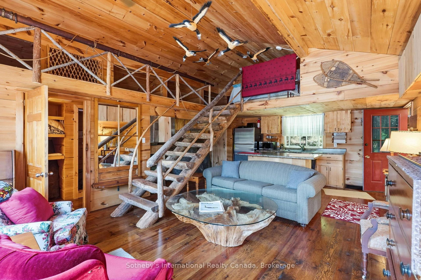 1 Island 29kl Kahshe Lake - Cooee Island • Gravenhurst, ON photo 38