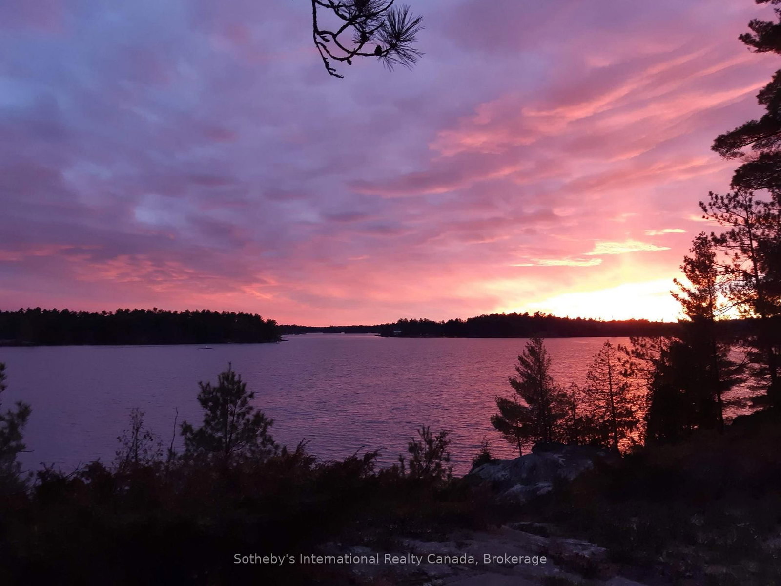 1 Island 29kl Kahshe Lake - Cooee Island • Gravenhurst, ON photo 49