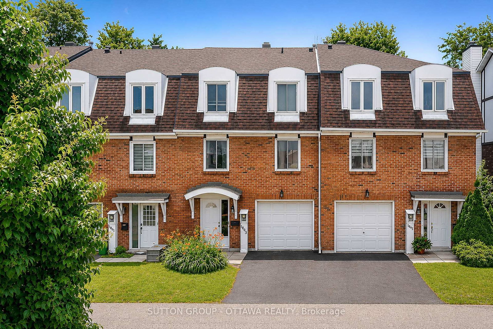 1803 Axminster Court • #39 • Ottawa, ON photo 1