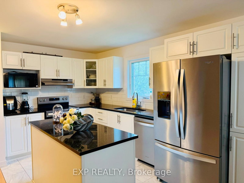 73 Darquise St photo 5
