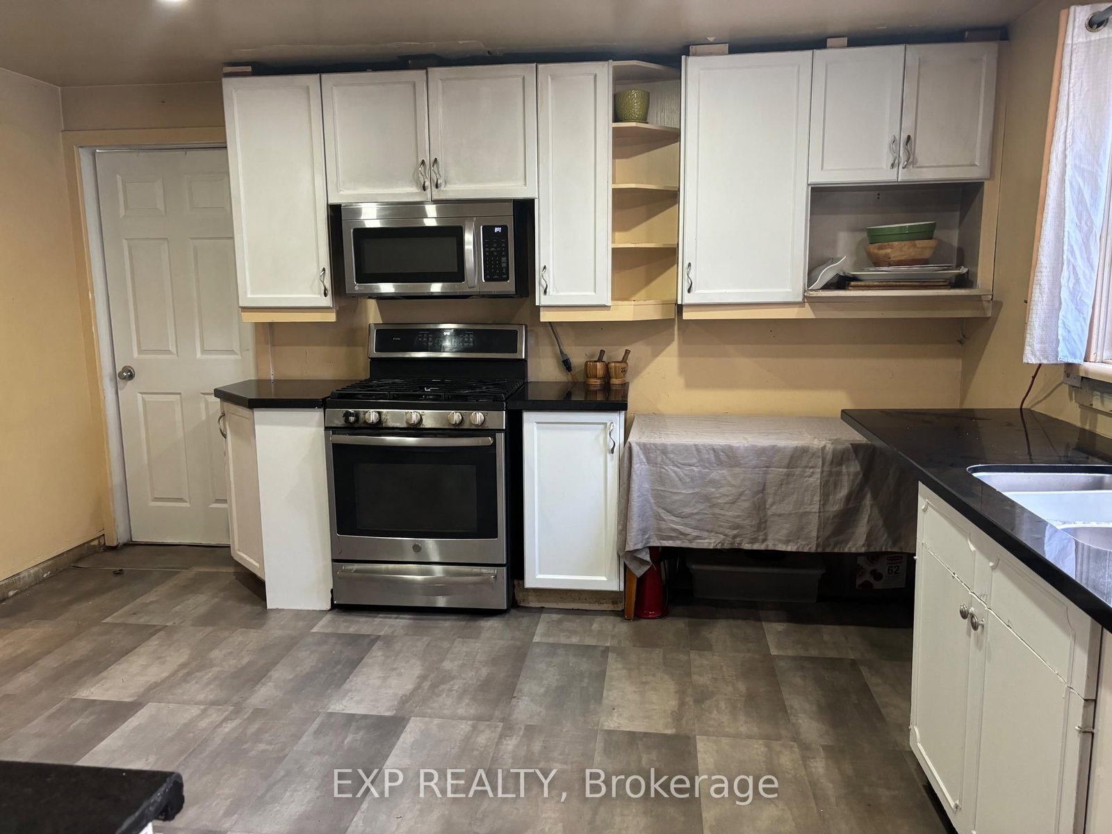 16 CIVIC Street • Killaloe, ON photo 19