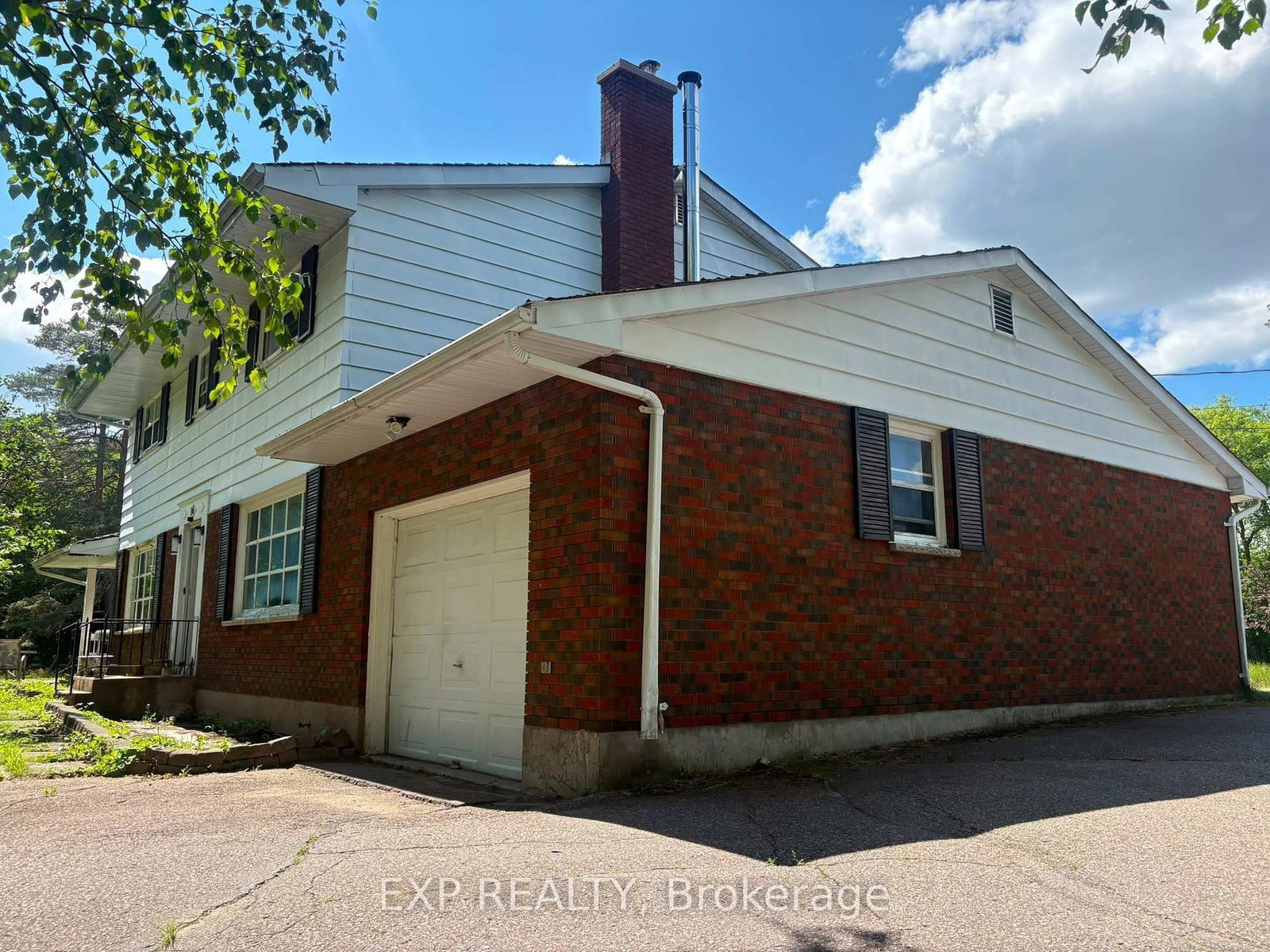 16 CIVIC Street • Killaloe, ON photo 6