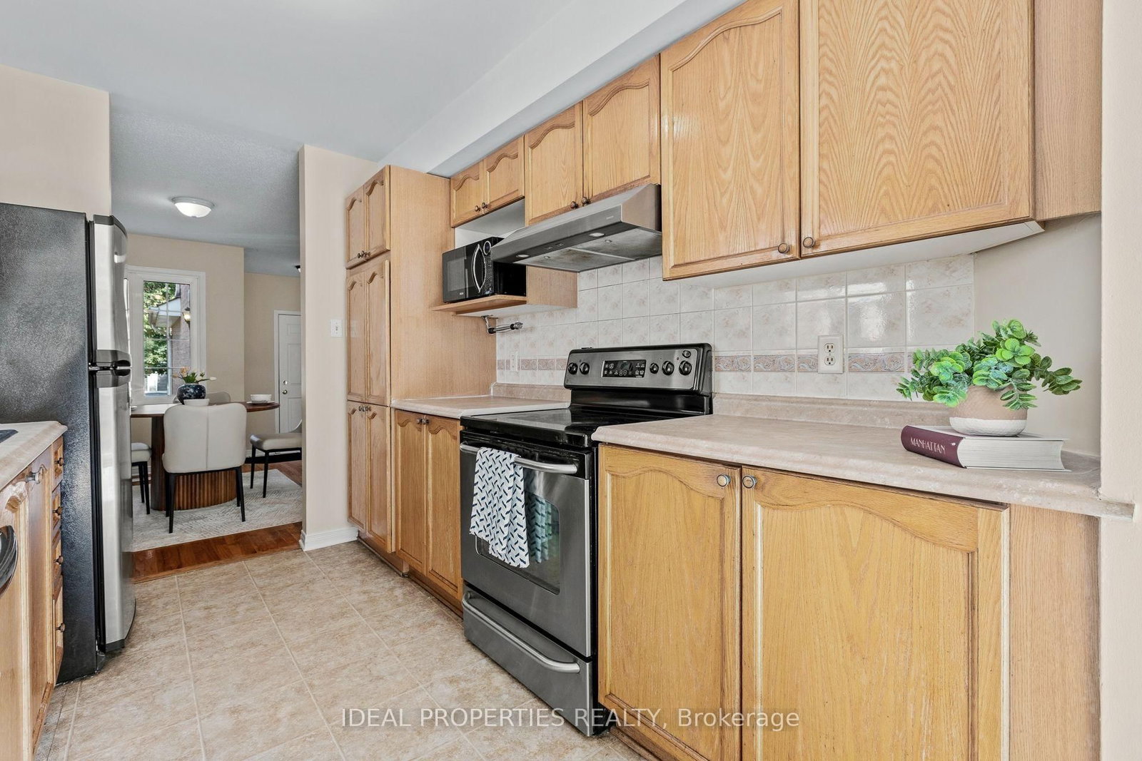 418 Beatrice Drive • Ottawa, ON photo 14