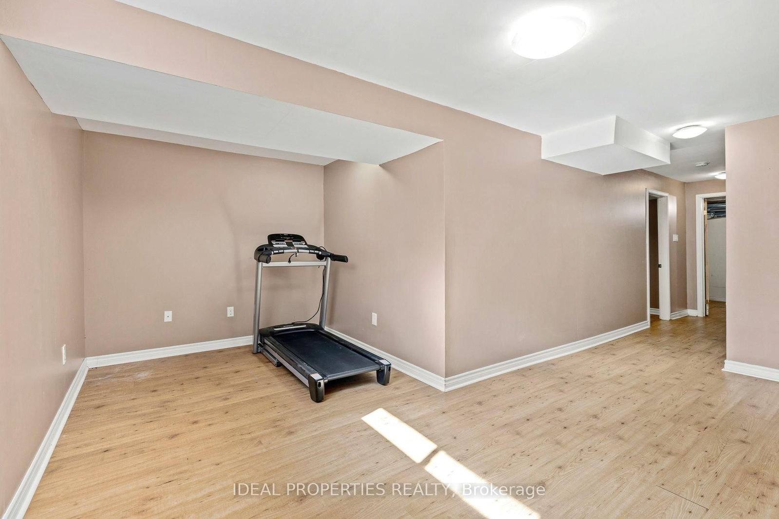 418 Beatrice Drive • Ottawa, ON photo 35