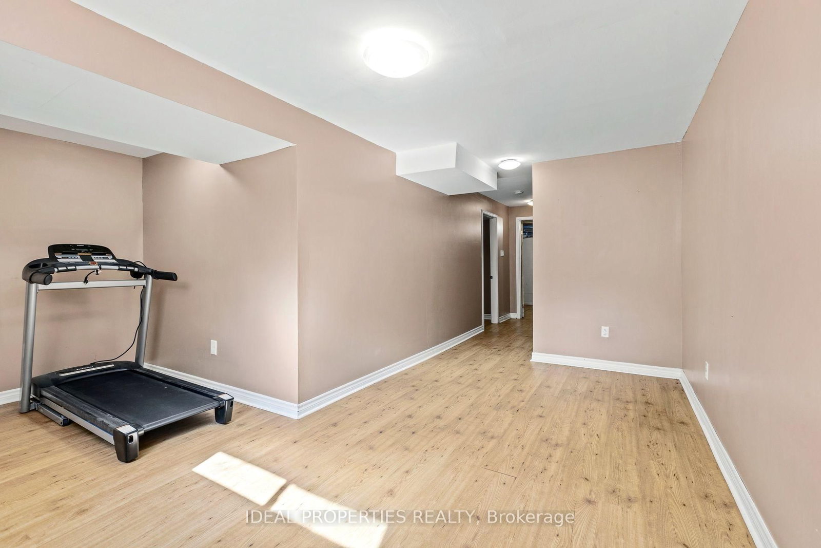 418 Beatrice Drive • Ottawa, ON photo 36