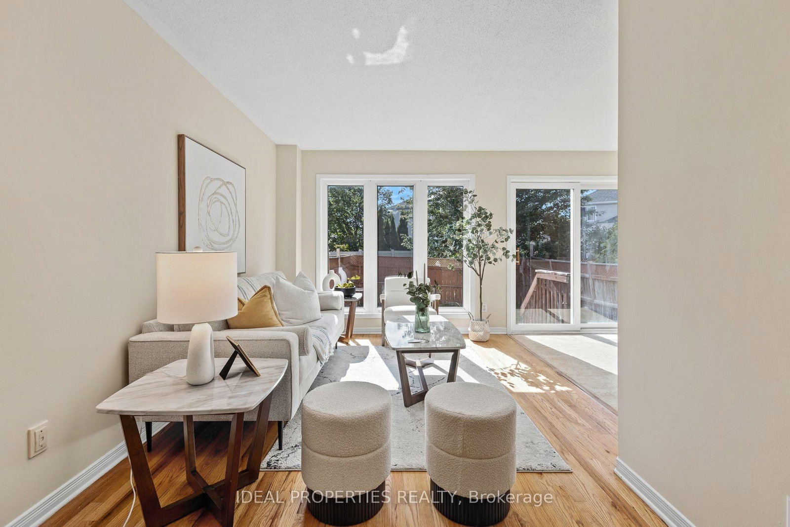 418 Beatrice Drive • Ottawa, ON photo 8