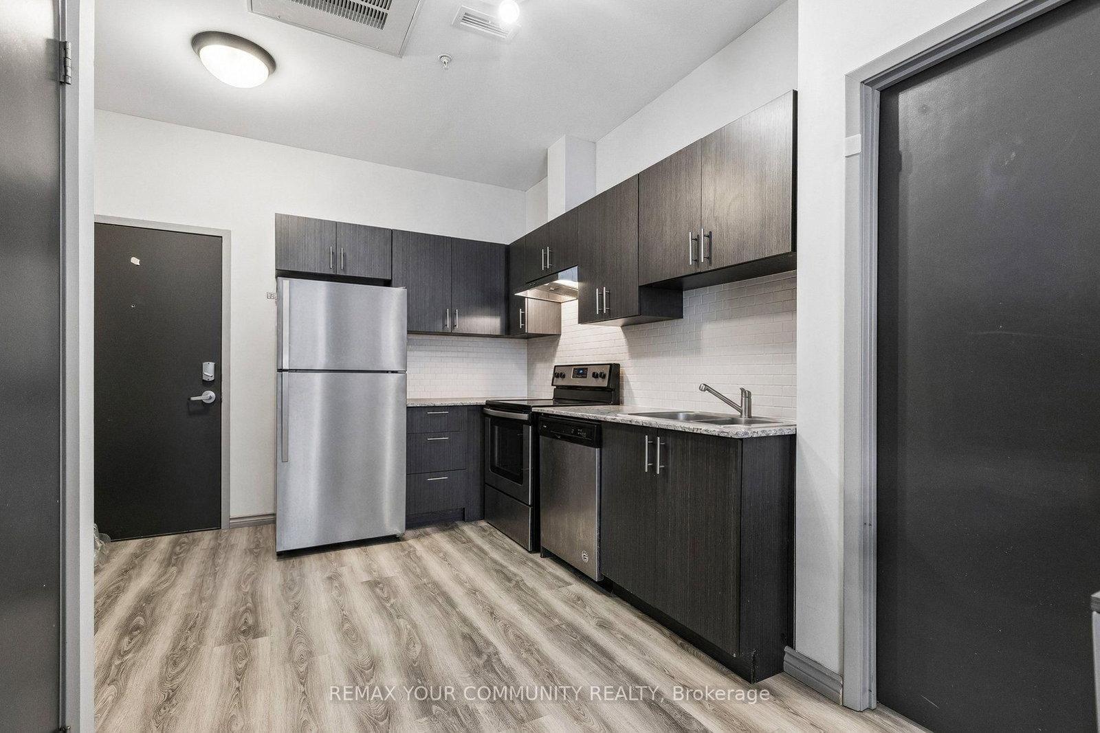 Condo for sale at F115-275 Larch Street, Waterloo, Ontario, N2L 3R2 - MLS: X13627872