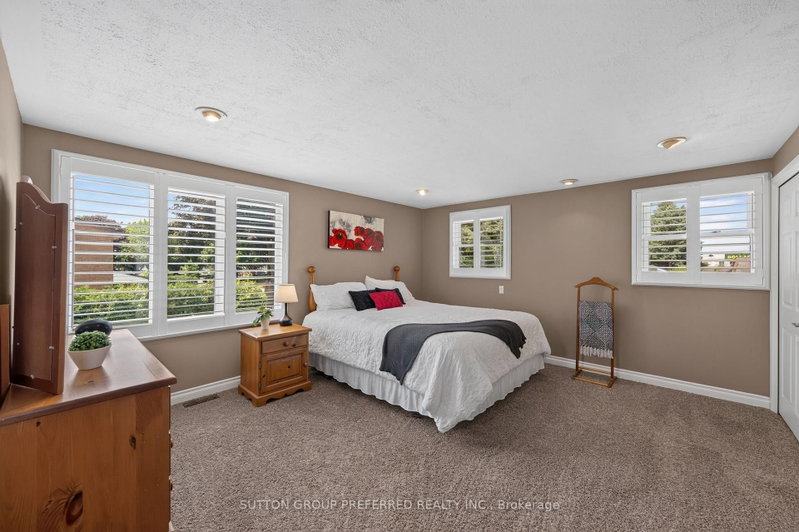 90 Glenburnie Crescent