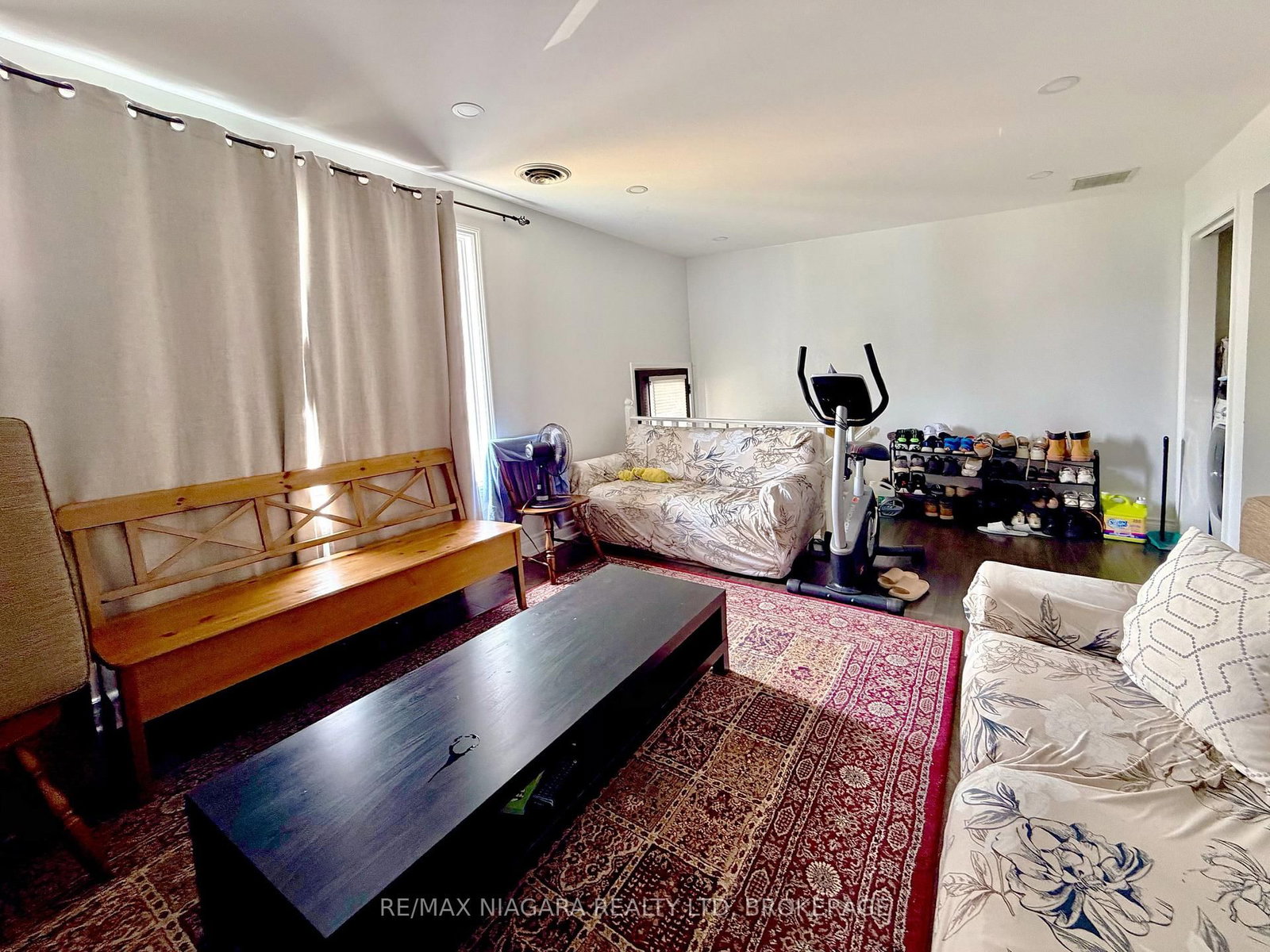UPPER - 6475 Taylor Street, Niagara Falls 4
