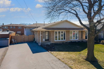 Semi-Detached House for sale at 729 West 5th Street, Hamilton, Ontario, L9C 3R3 - Fessenden - MLS: X13628030