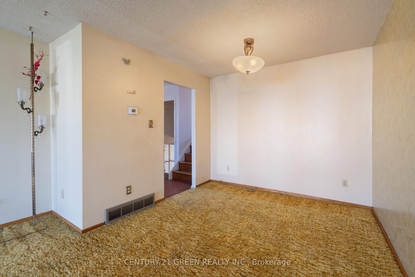 729 West 5th Street • Hamilton, ON photo 11