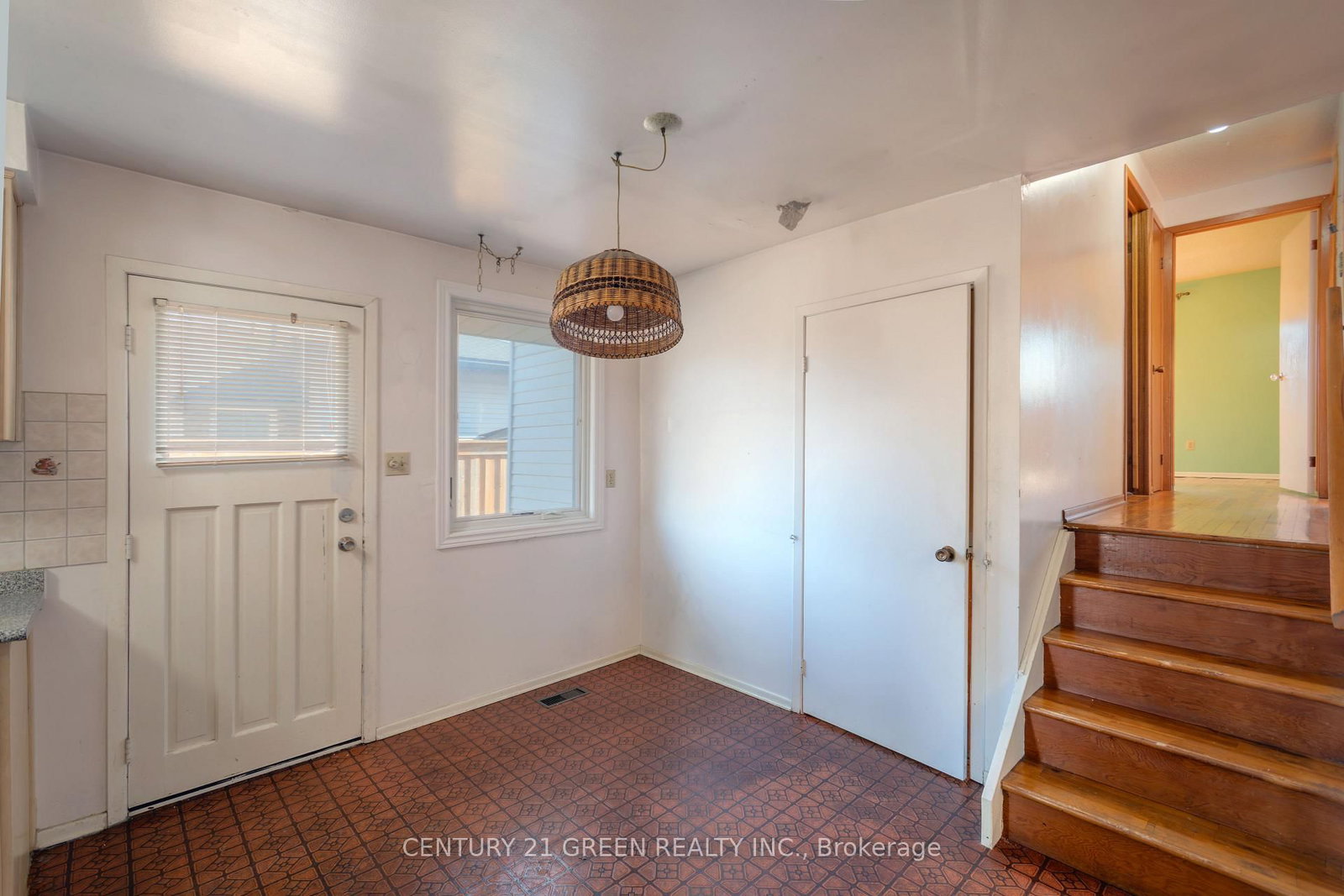 729 West 5th Street • Hamilton, ON photo 16
