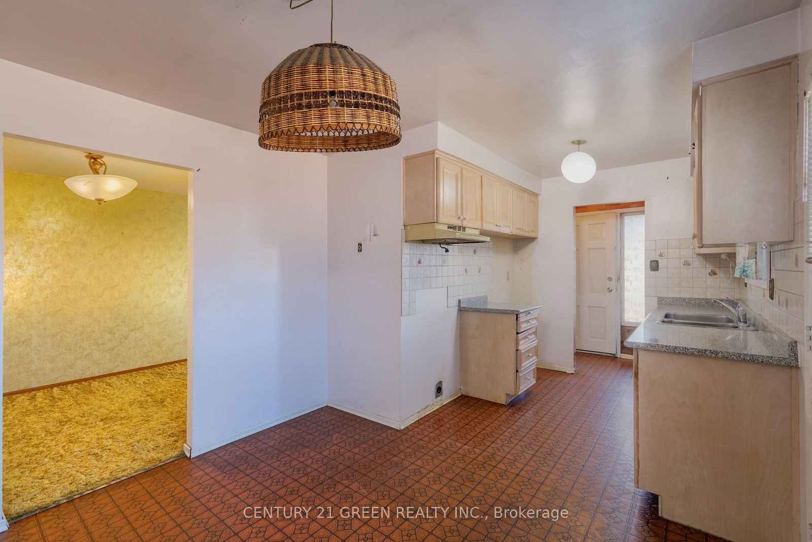 729 West 5th Street • Hamilton, ON photo 17