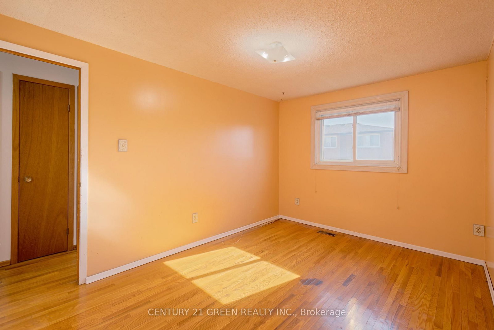 729 West 5th Street • Hamilton, ON photo 22