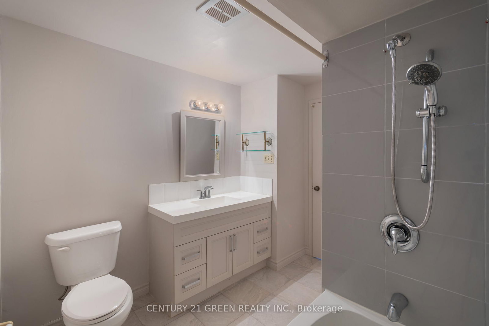 729 West 5th Street • Hamilton, ON photo 28