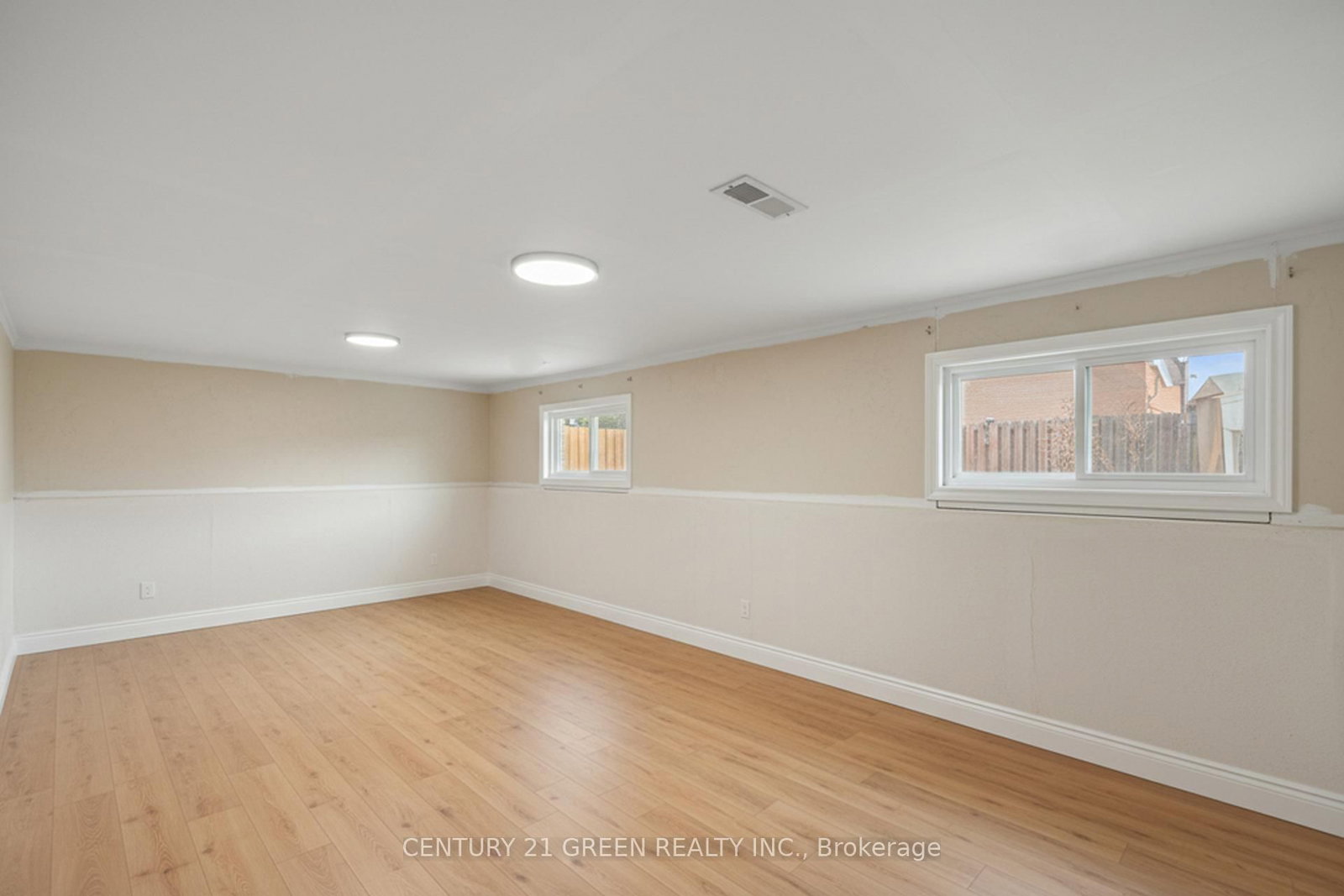 729 West 5th Street • Hamilton, ON photo 32