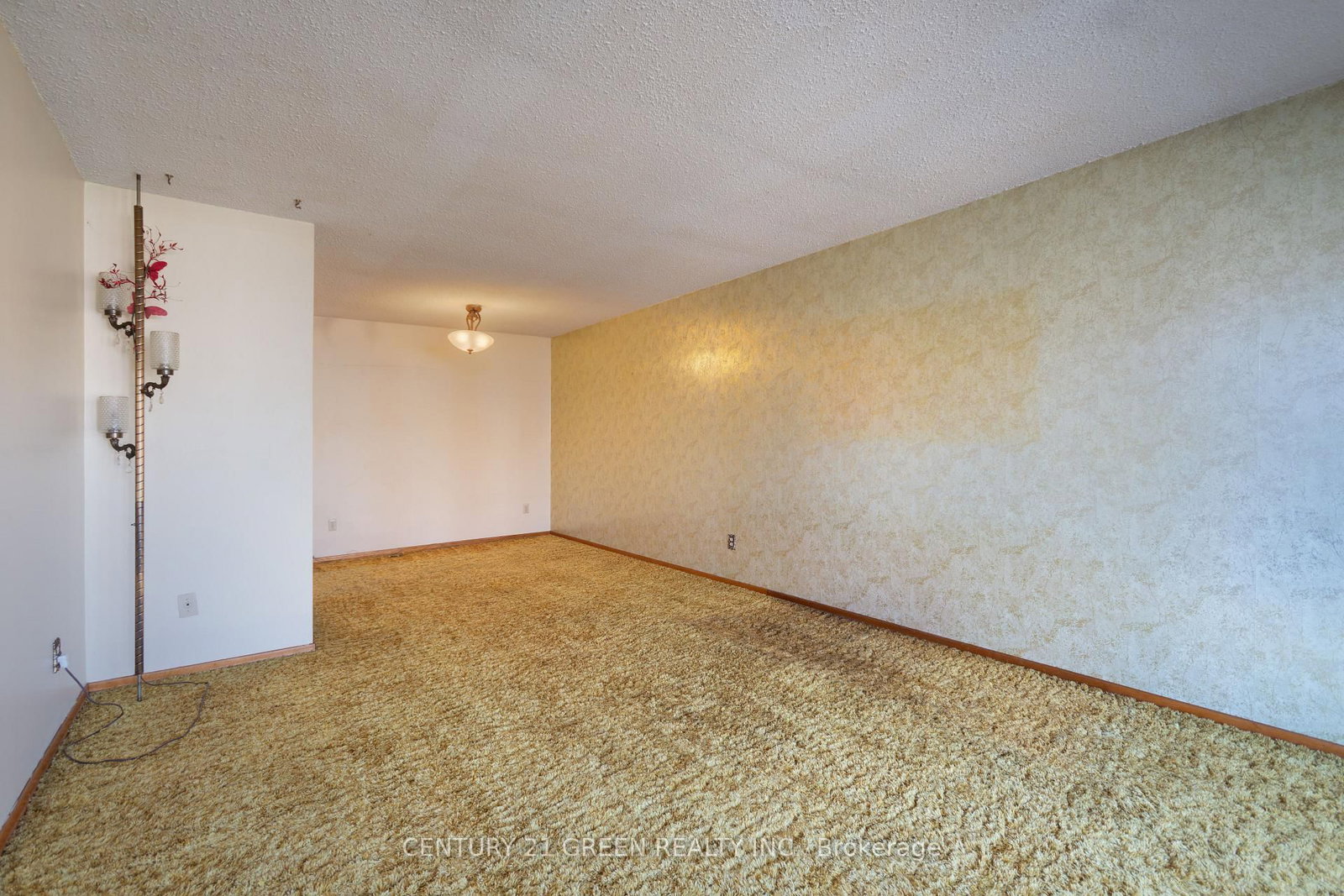 729 West 5th Street • Hamilton, ON photo 7