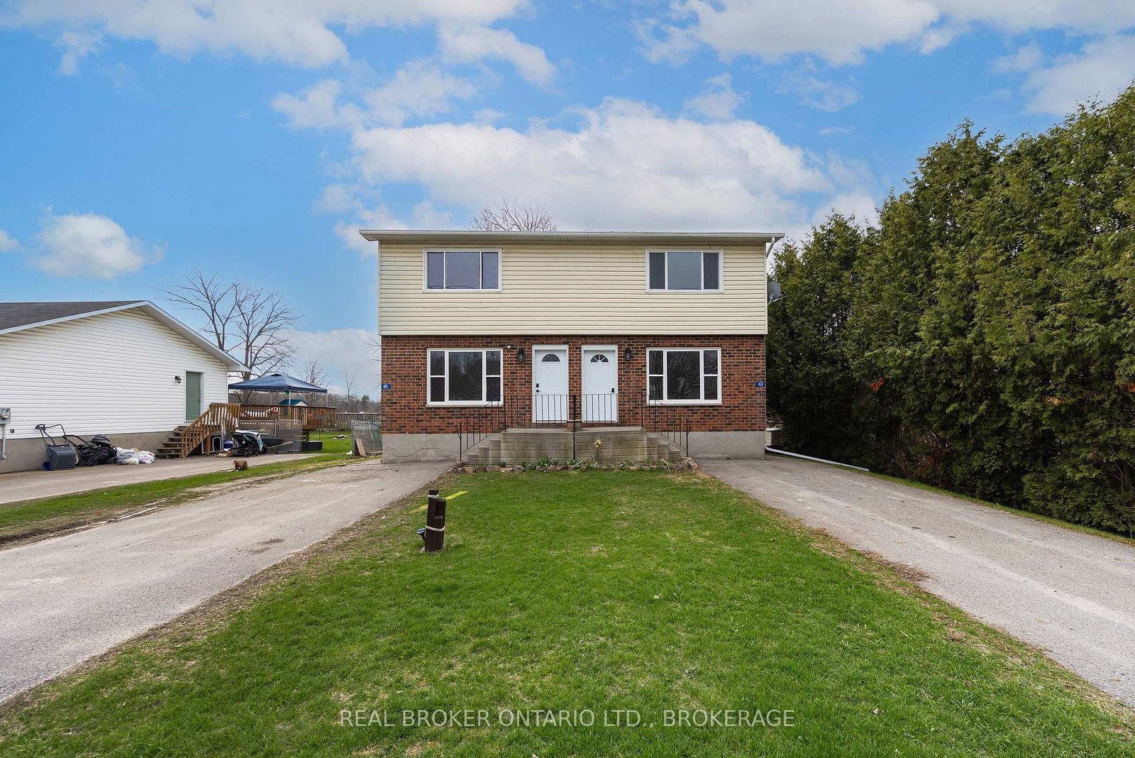 43-45 Railway Street • Lansdowne Village, ON photo 3