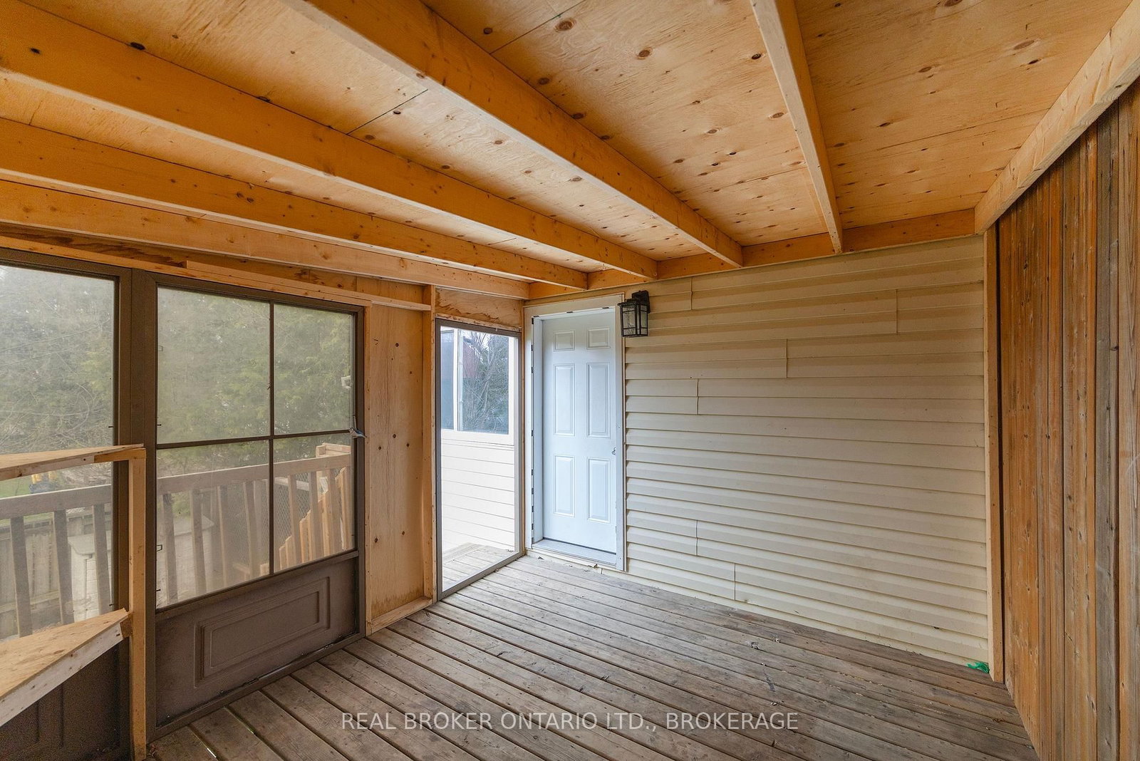 43-45 Railway Street • Lansdowne Village, ON photo 40