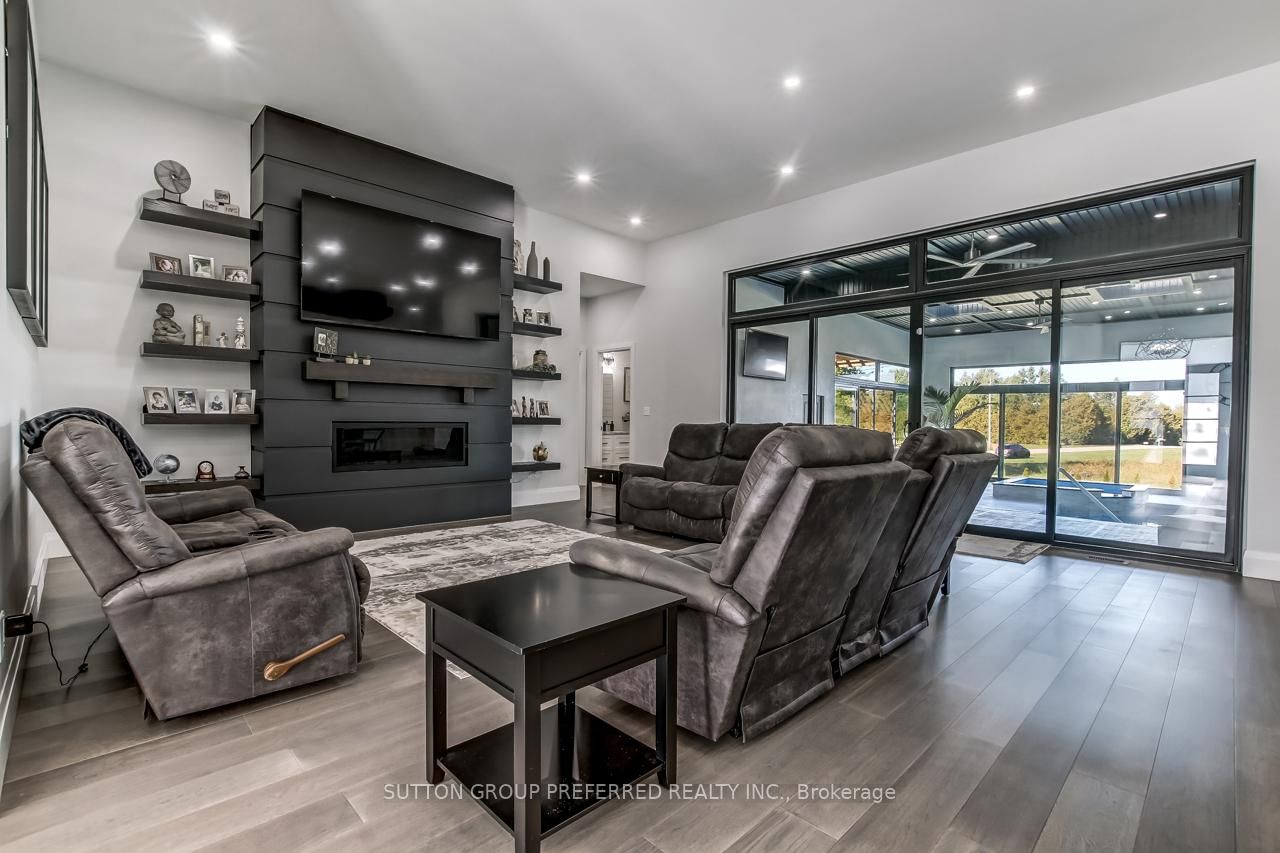 25770 Poplar Hill Road • Middlesex Centre, ON photo 23