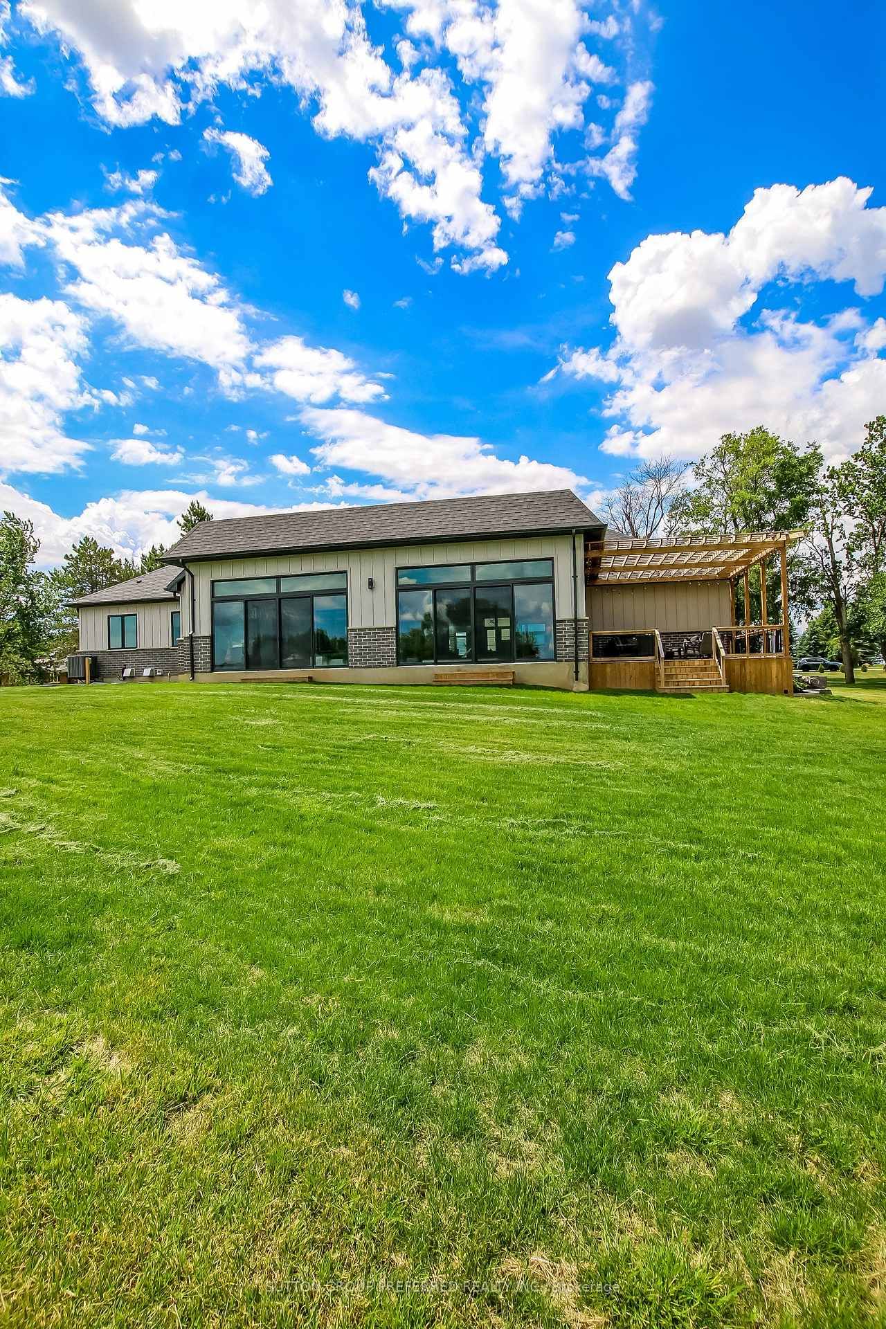 25770 Poplar Hill Road • Middlesex Centre, ON photo 47