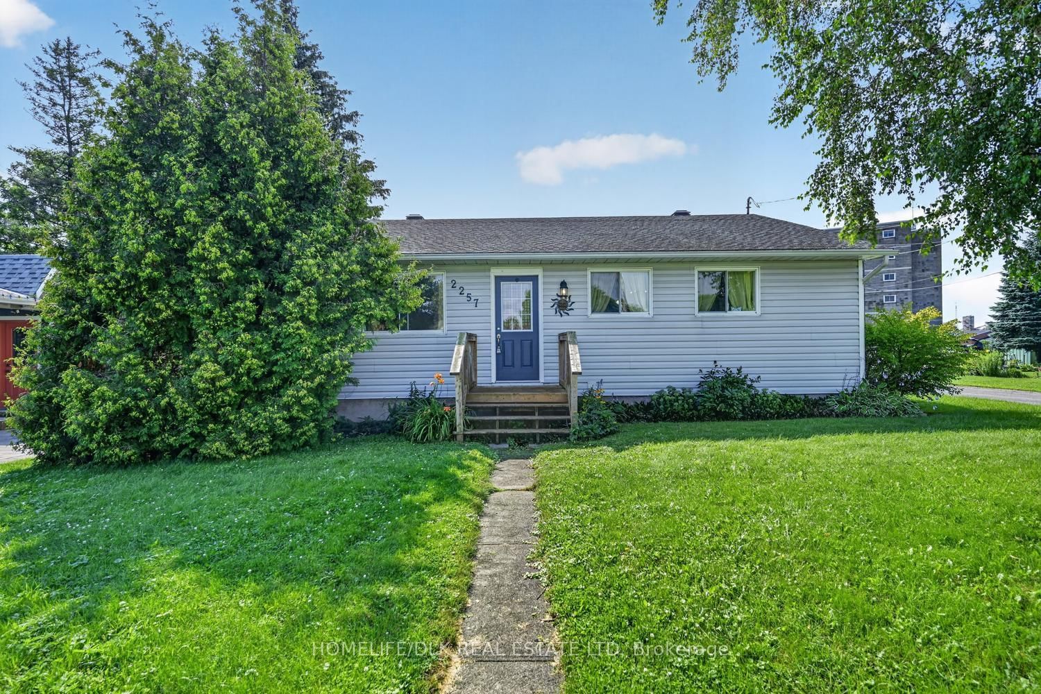 2257 Dundas Street • Edwardsburgh/Cardinal, ON photo 1