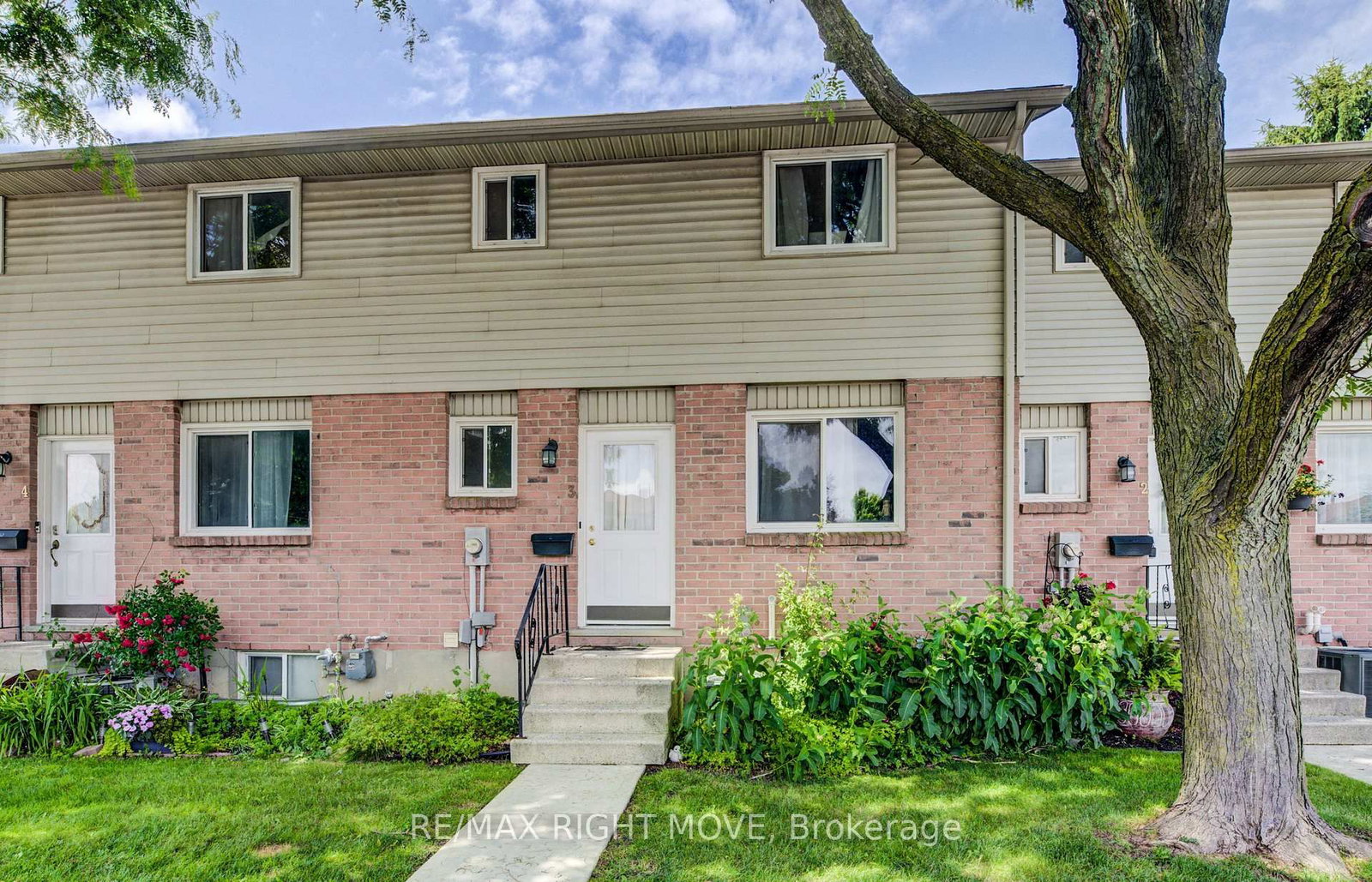 486 Springbank Avenue N • #3 • Woodstock, ON photo 1