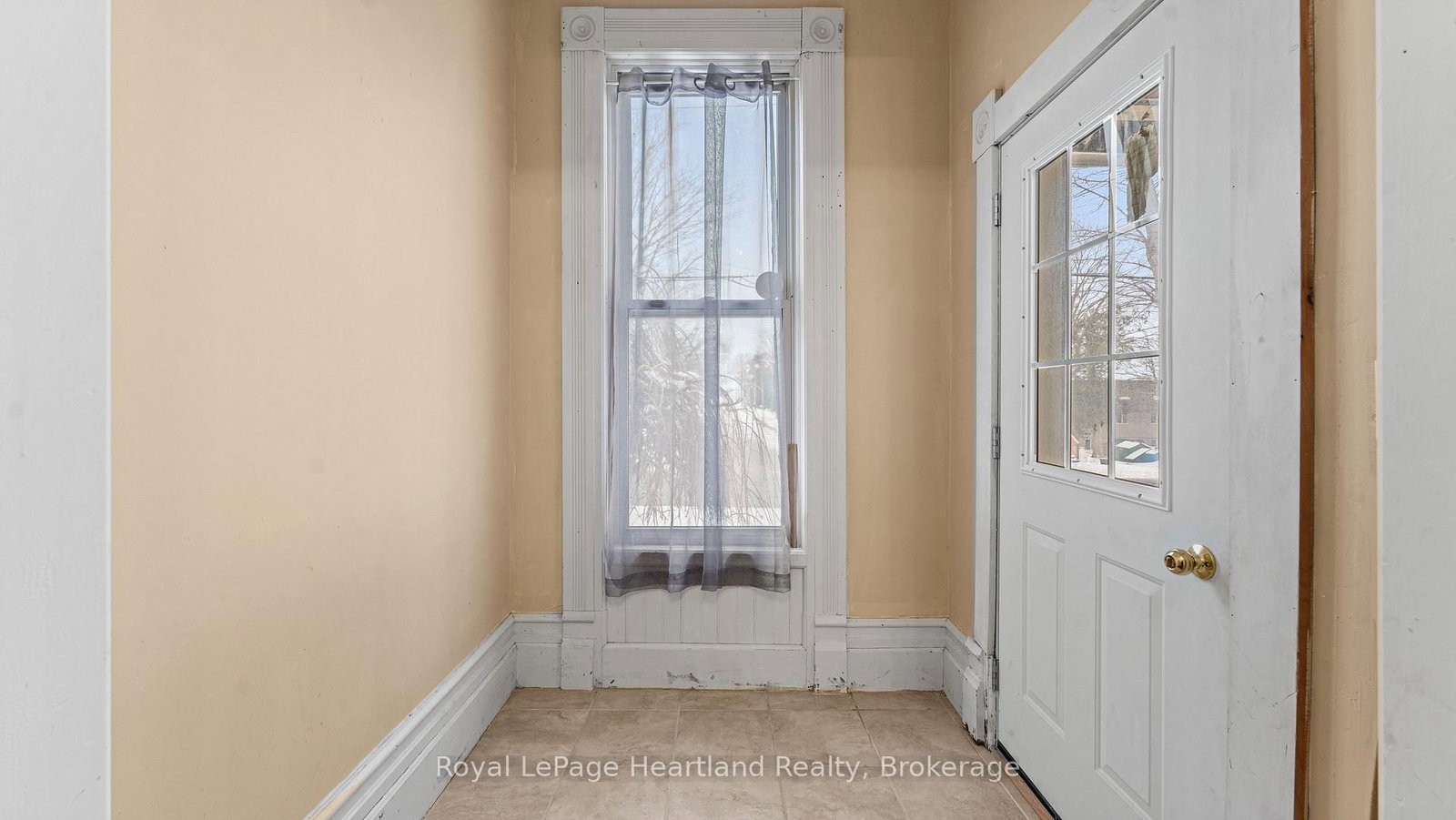 190 Albert Street • Central Huron, ON photo 15