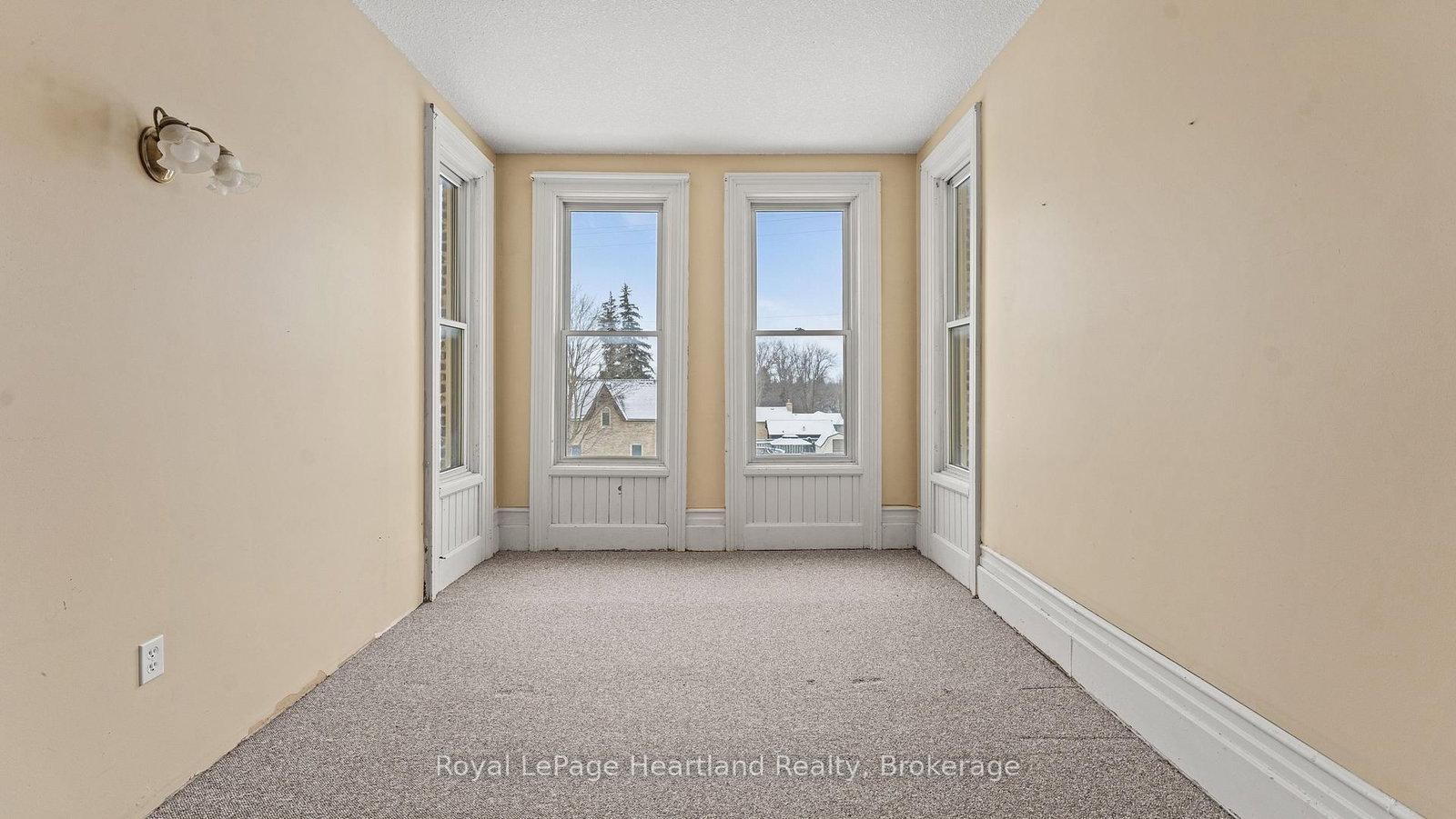 190 Albert Street • Central Huron, ON photo 19