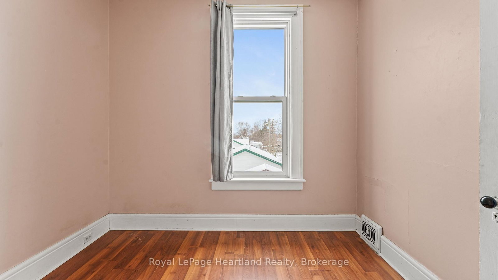 190 Albert Street • Central Huron, ON photo 39