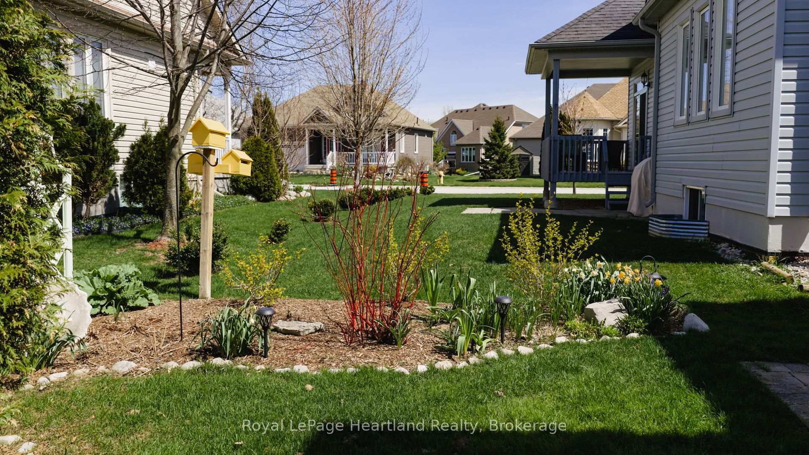 Detached House for sale at 16 Macpherson Avenue, Huron East, Ontario, N0K 1W0 - Egmondville - MLS: X13628126