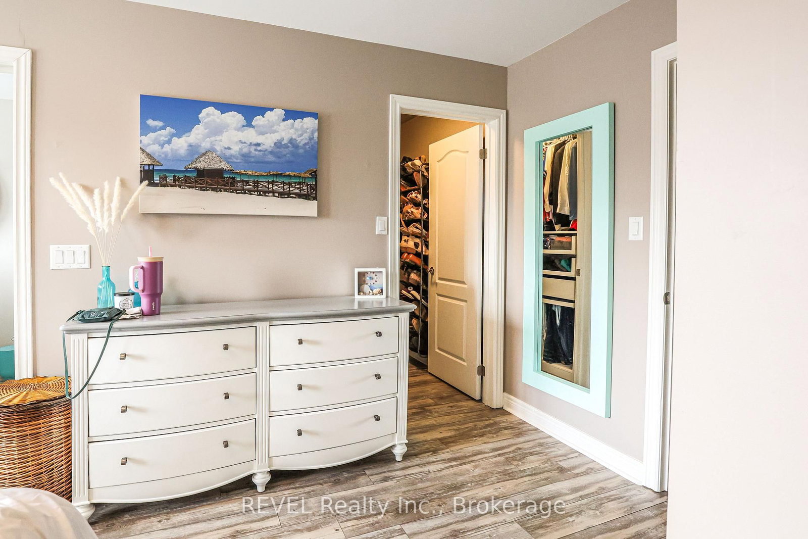 12 Colonel Lyall Street • St. Catharines, ON photo 8