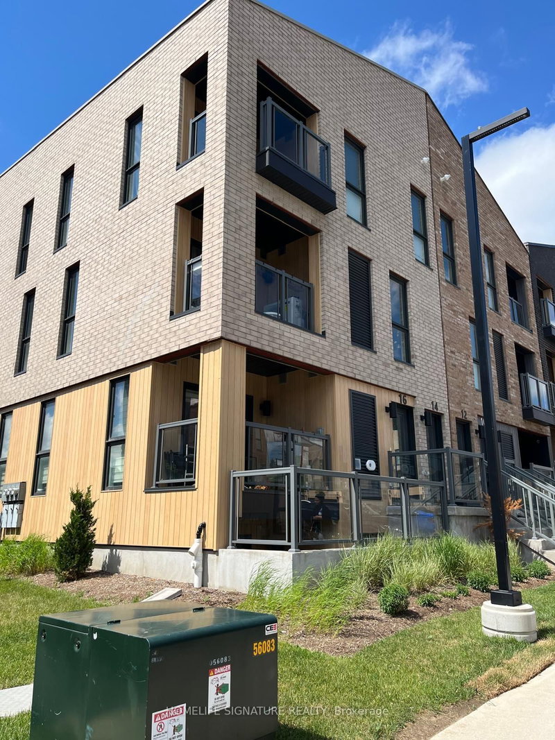 16 URBANE Boulevard