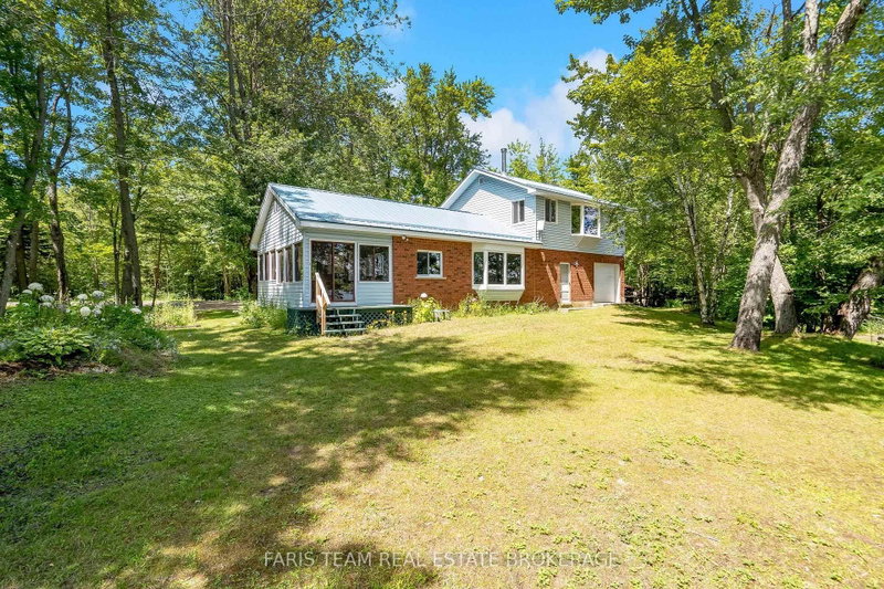 98 McLeish Drive