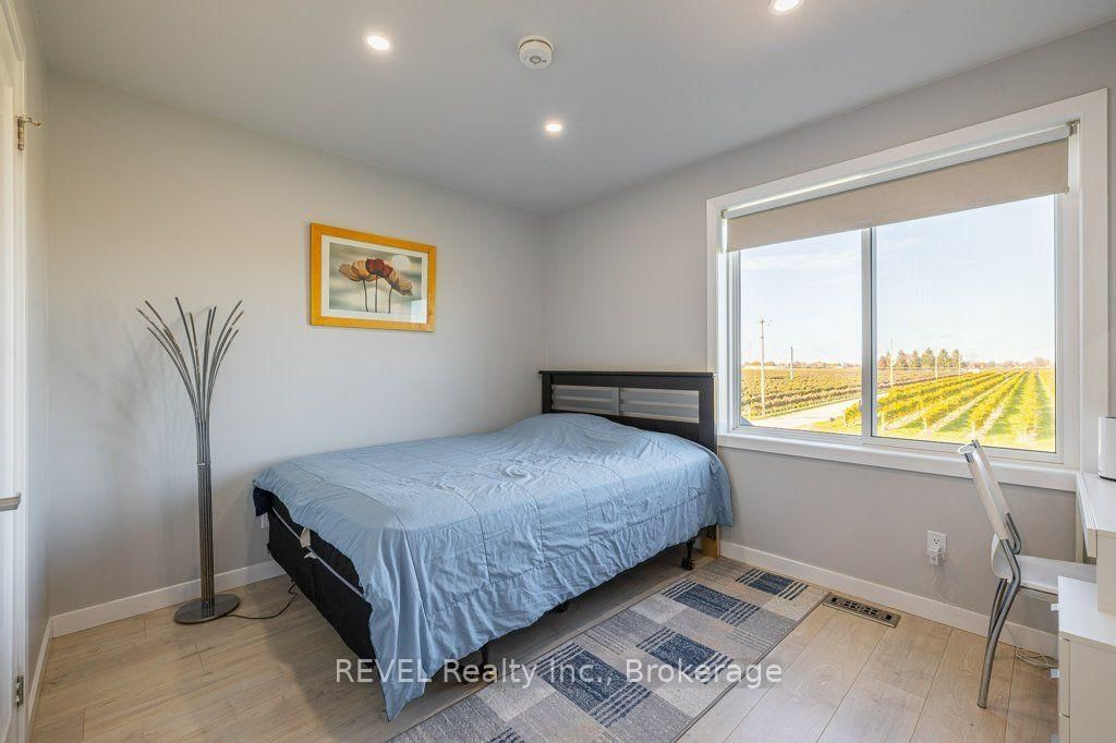 165 East West Line • Niagara-on-the-Lake, ON photo 39