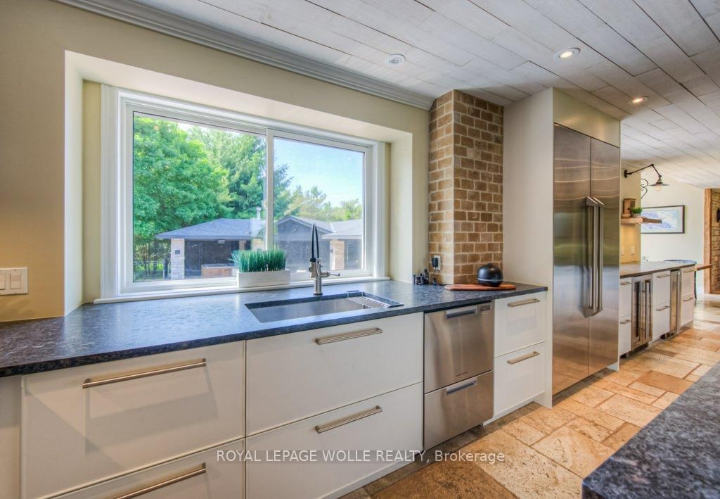 8466 Sideroad 30 • Centre Wellington, ON photo 18