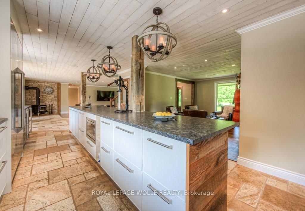 8466 Sideroad 30 • Centre Wellington, ON photo 19