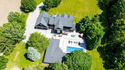 8466 Sideroad 30 • Centre Wellington, ON photo 2