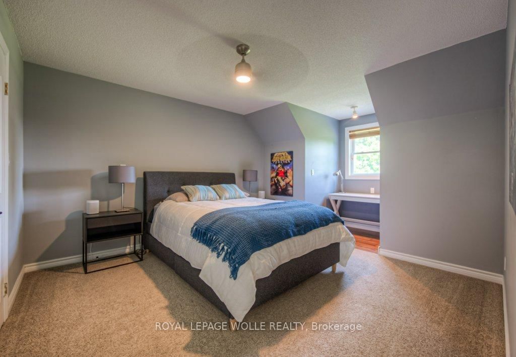 8466 Sideroad 30 • Centre Wellington, ON photo 43