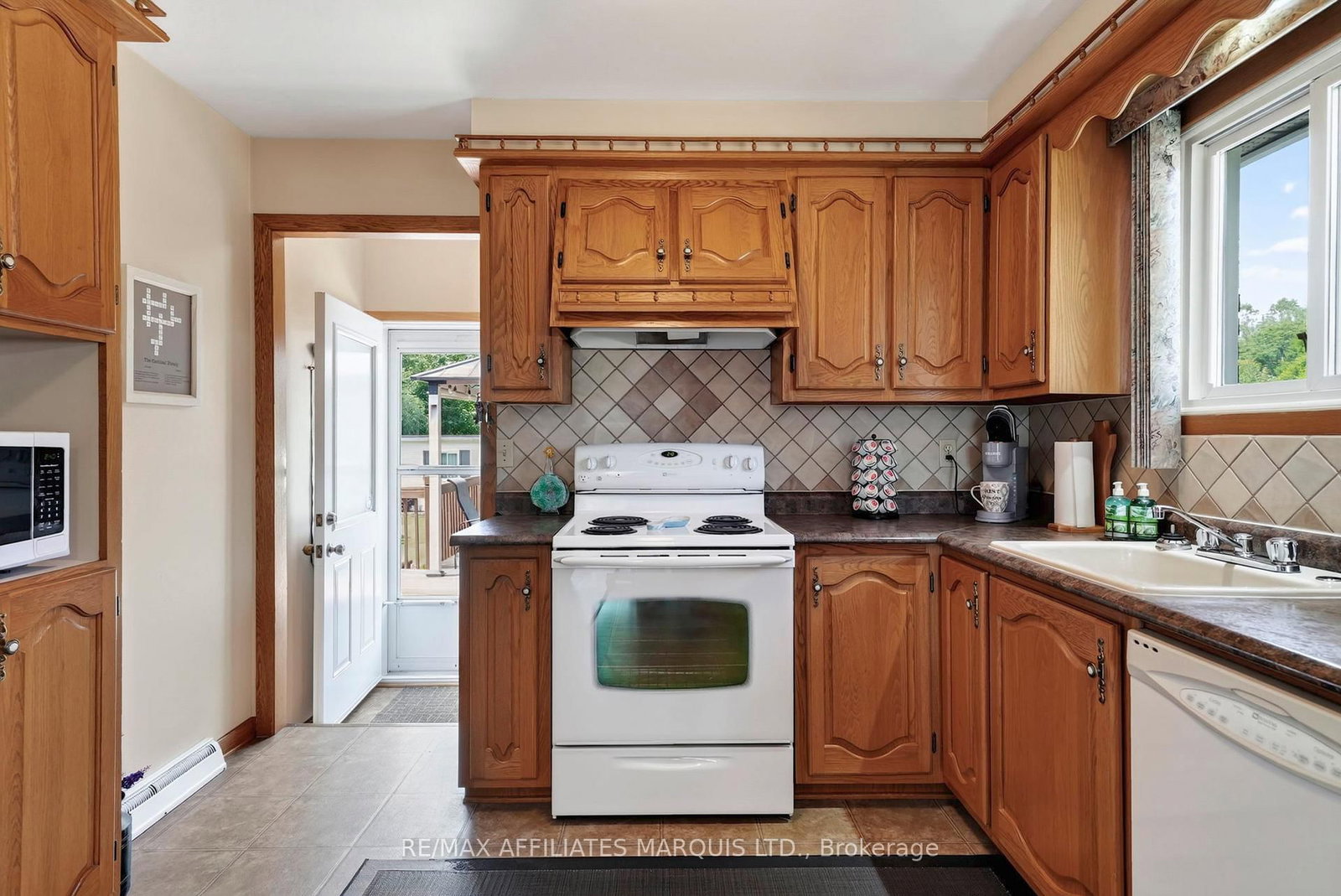 748 Montcalm Court • Cornwall, ON photo 13