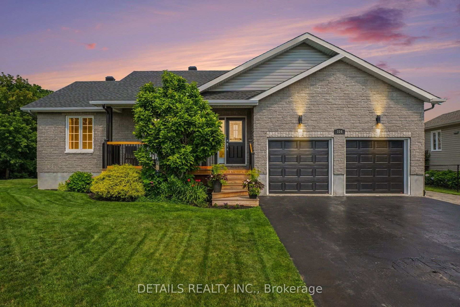114 Templeton Court • North Grenville, ON photo 1