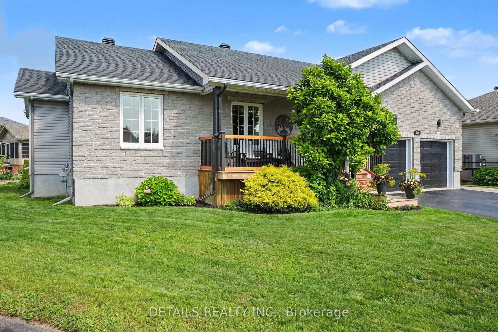 114 Templeton Court • North Grenville, ON photo 3