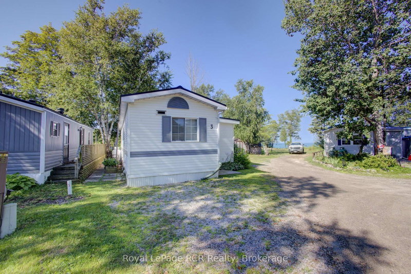 3 Maple St - 79681 Bluewater Hwy 21