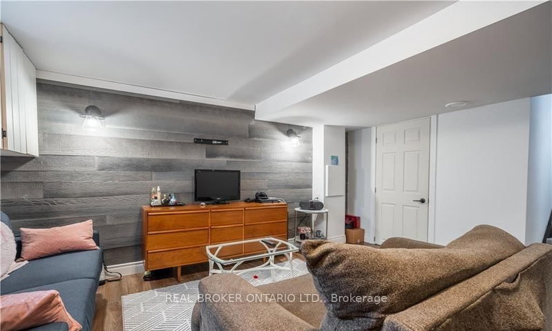 BSMT - 301 Wallace Avenue S