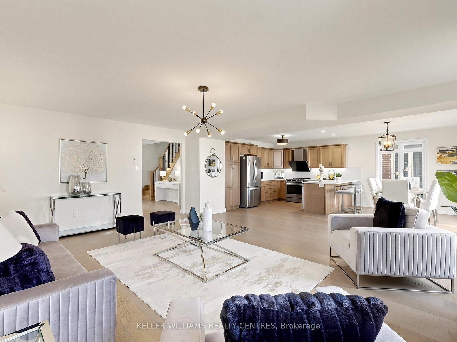 36 York Drive • Peterborough, ON photo 8