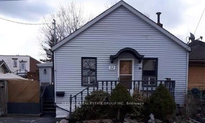 Detached House for sale at 22 Alice Street, Hamilton, Ontario, L8H 4R1 - Crown Point - MLS: X13628712