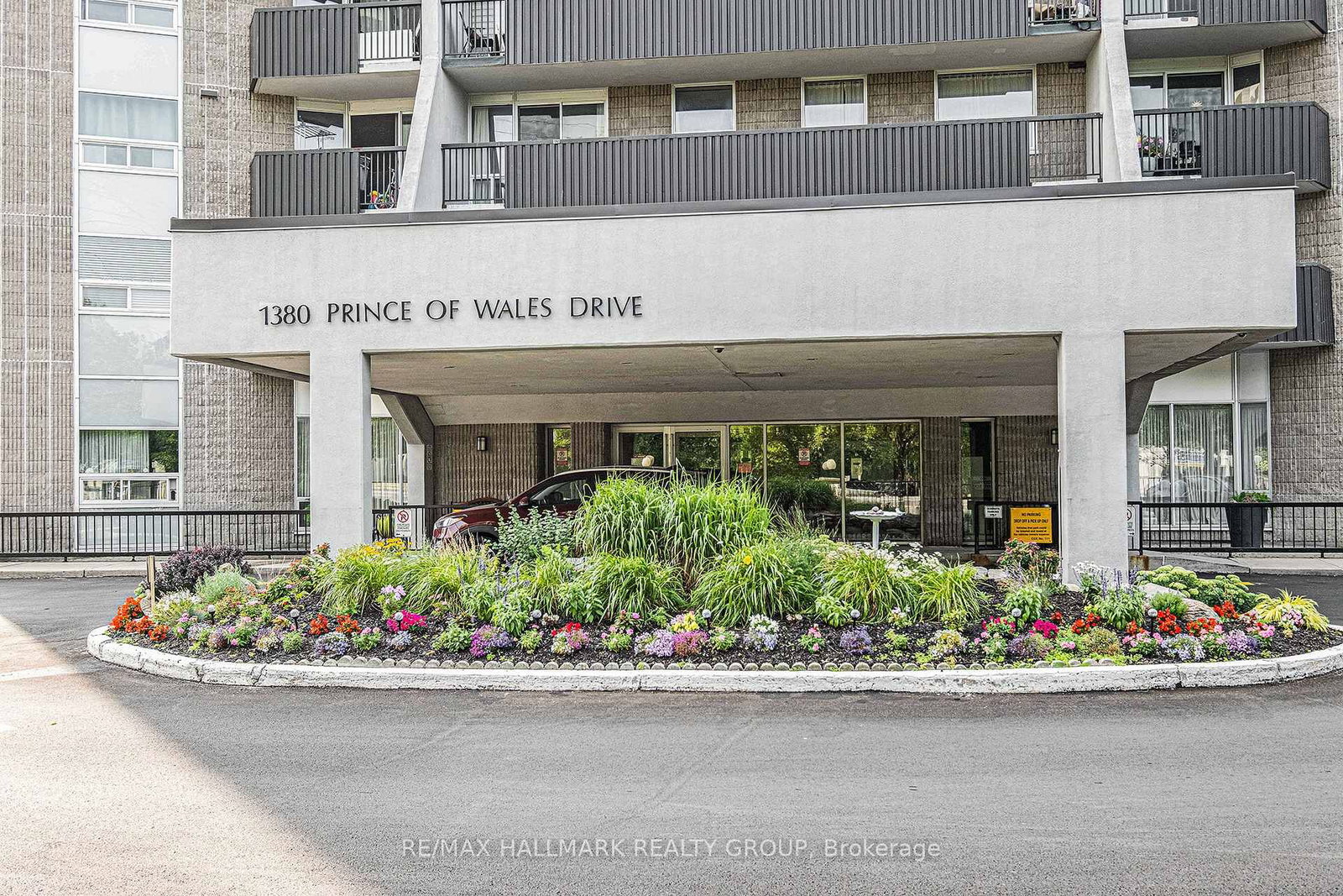 1380 Prince Of Wales Drive • #1005 • Ottawa, ON photo 3