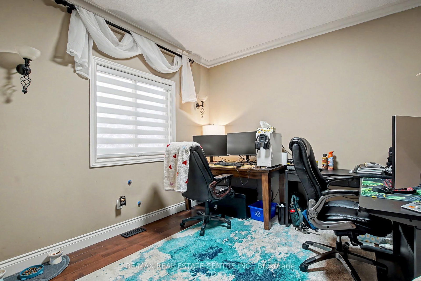 2 Irongate Drive • Brant, ON photo 18