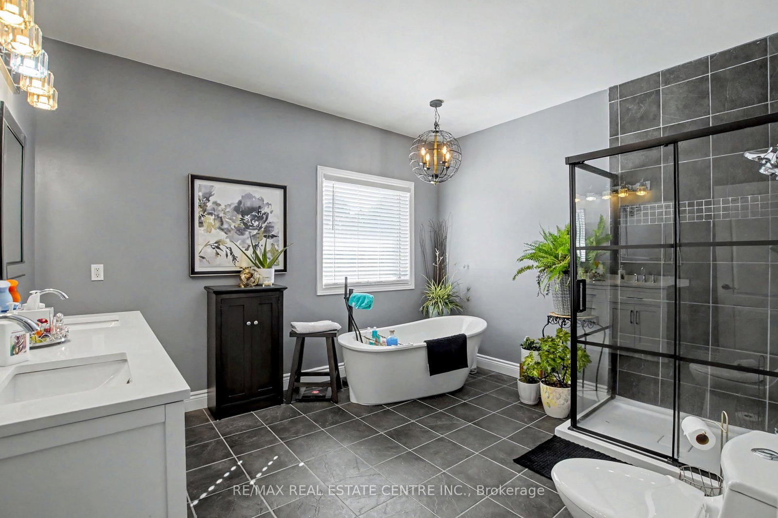 2 Irongate Drive • Brant, ON photo 21